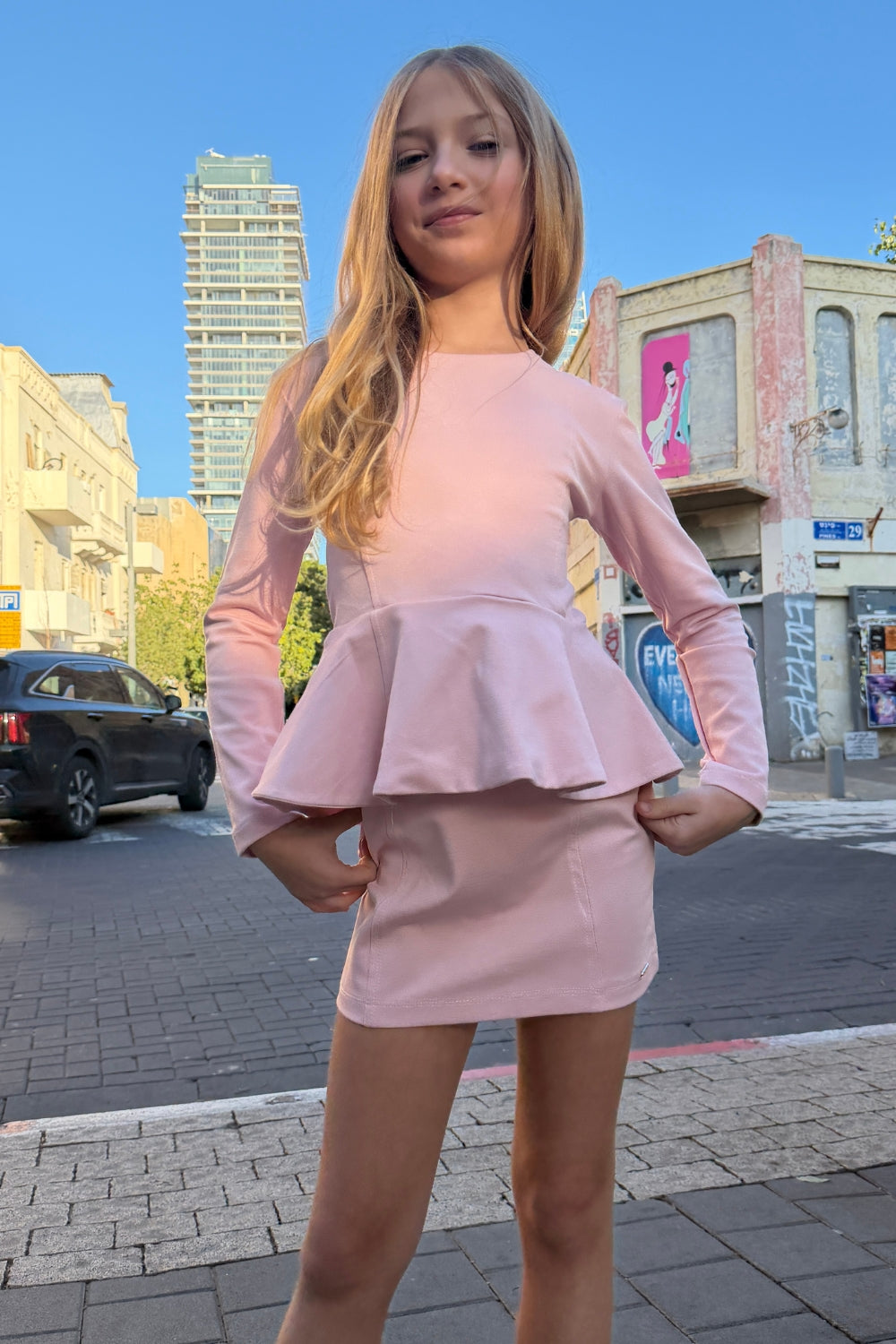 חליפת חצאית ומחוך ''ריאנה''
