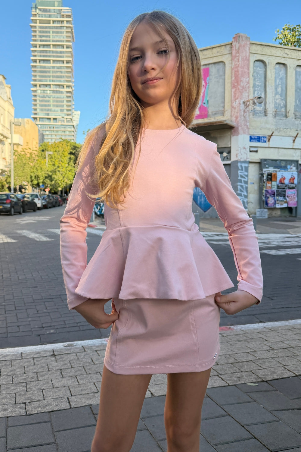 חליפת חצאית ומחוך ''ריאנה''