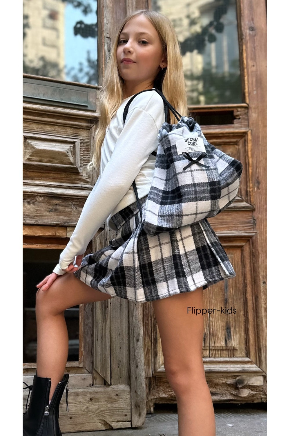 סט חצאית כפלים וחולצה עם תיק ליאן