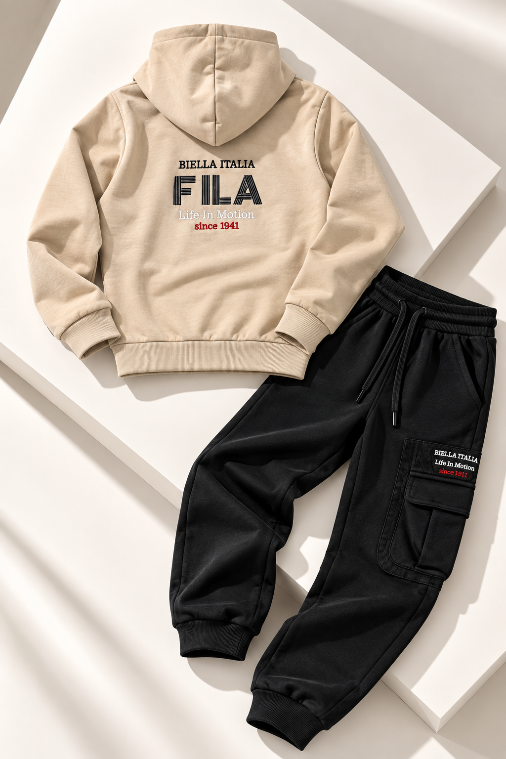 חליפת פוטר FILA לבנים קפוצ׳ון רוכסן אבן ושחור מידות 10-18 – תמונה 5