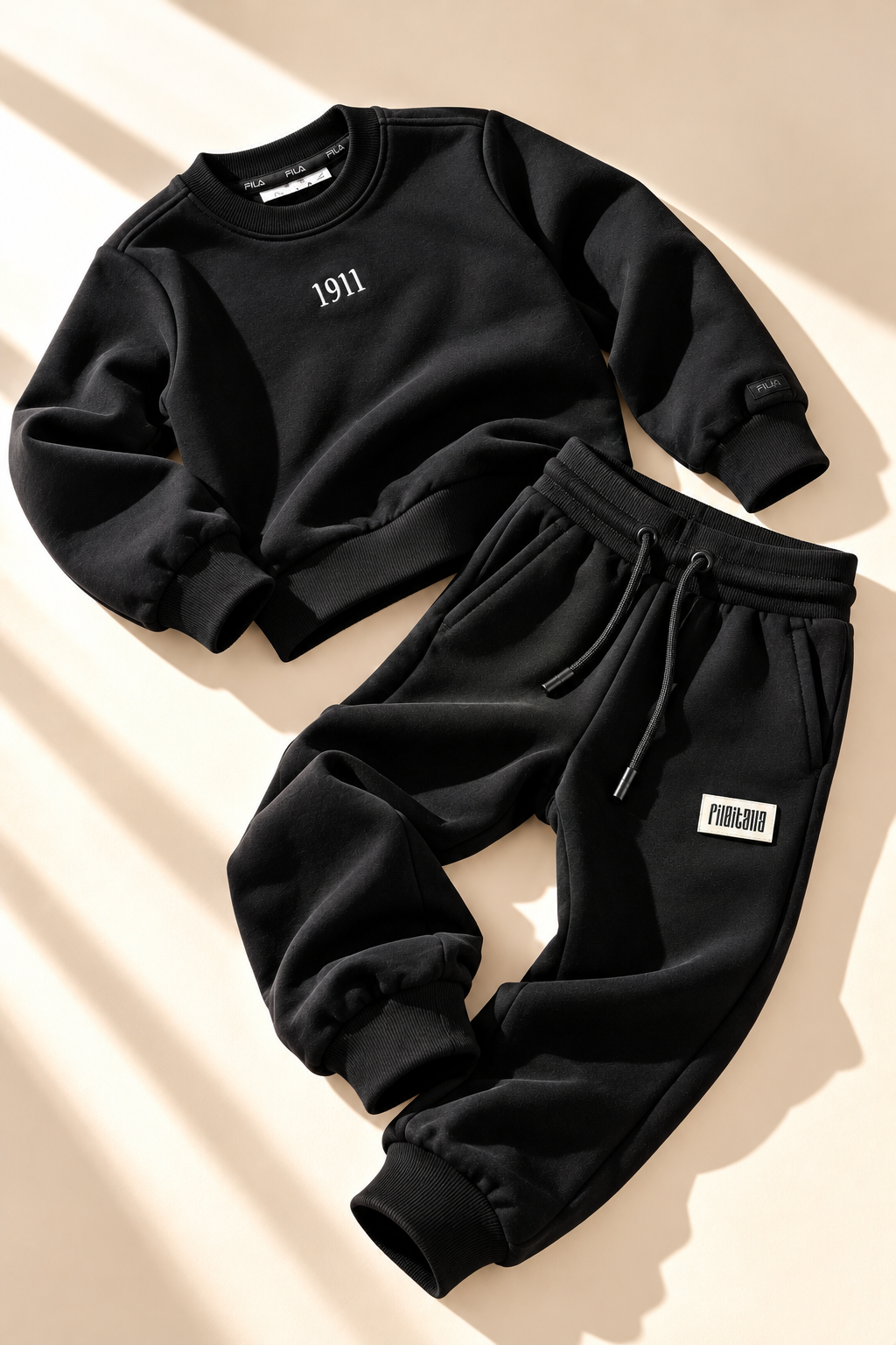 חליפת פוטר FILA לבנים סווטשירט שחור מידות 2-10 – תמונה 2